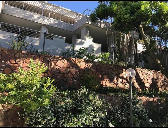 7 BEDROOM HOUSE FOR SALE IN WATERKLOOF RIDGE